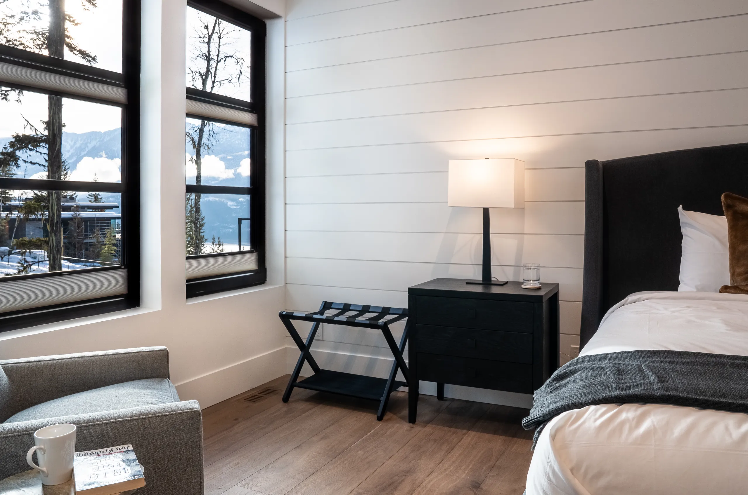 sitka-spruce-mountain-chalet-keri-knapp-interior-043